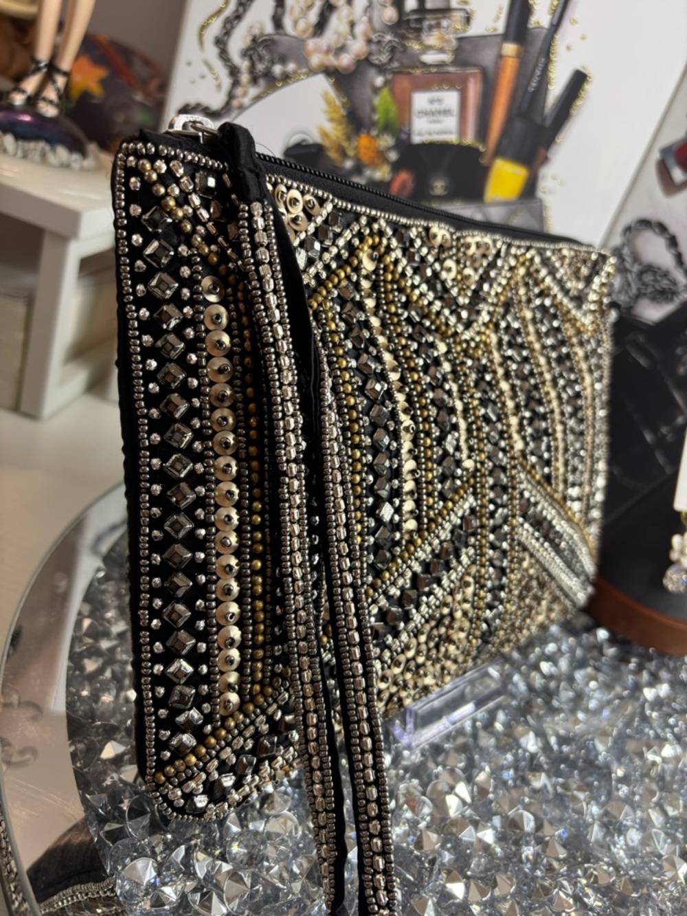 Charming Charlie embellished beaded clutch bag w/floral earrings - Picture 7 of 14